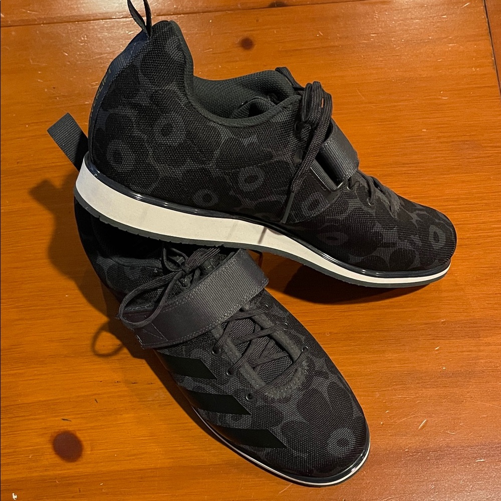 Adidas Marimekko Powerlifting Shoes, size 11 perfect gift!
